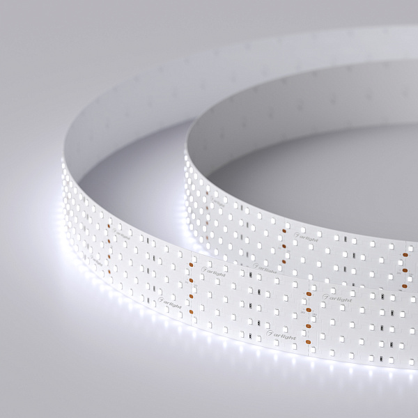 Светодиодная лента RT 2-2500 24V Cool 8K 5x2 (2835, 875 LED, LUX) (Arlight, 36 Вт/м, IP20) Lednikoff