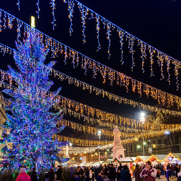 Светодиодная гирлянда ARD-EDGE-PRO-4000x600-BLACK-128LED-FLASH WARM (230V, 8W) (Ardecoled, IP65) Lednikoff