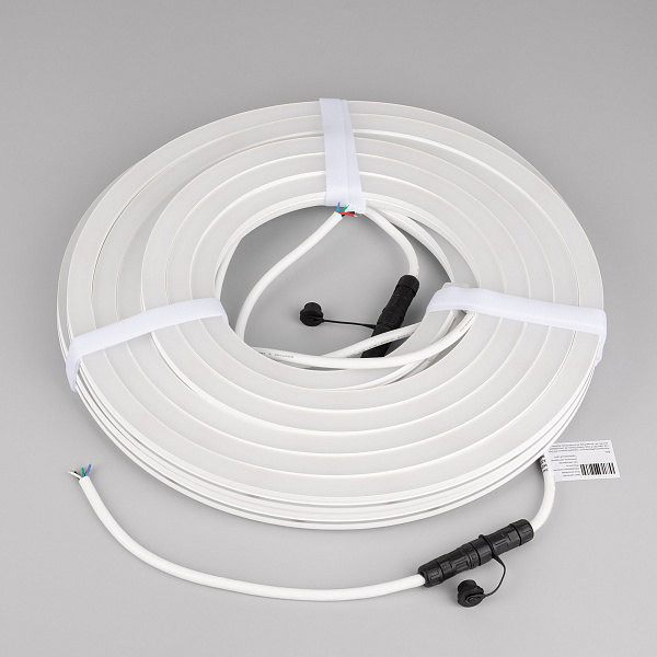 Светодиодная лента герметичная MOONLIGHT-PRO-SIDE-X336-16x16mm 24V RGBW-Day (12 W/m, IP67, 10m, wire x2) (Arlight, Вывод боковой, 5 лет)