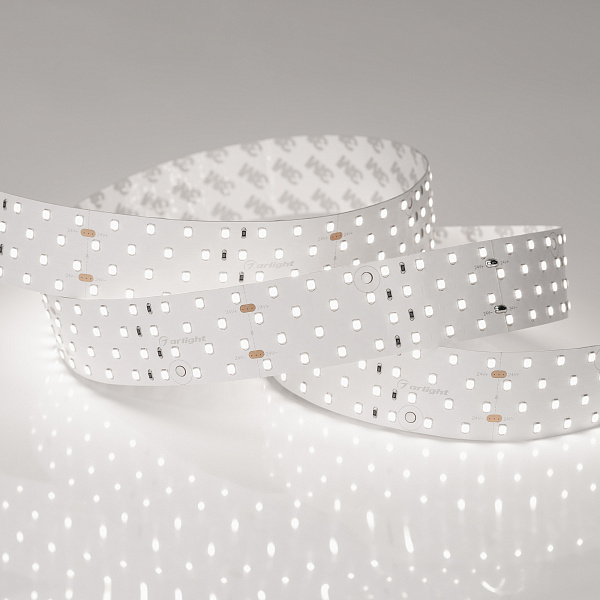 Светодиодная лента RT 2-2500 24V Day5000 4x2 (2835, 700 LED, CRI98) (Arlight, 30 Вт/м, IP20) Lednikoff
