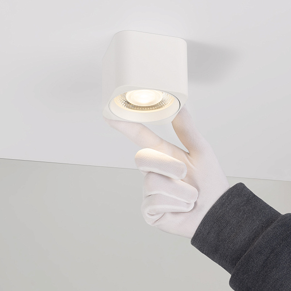 Светильник SP-DICE-S78x78-10W Warm3000 (WH, 24 deg, 230V) (Arlight, IP54 Металл, 5 лет) Lednikoff